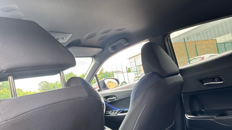 Toyota C-Hr C-hr Icon Hev Cvt Grey #19