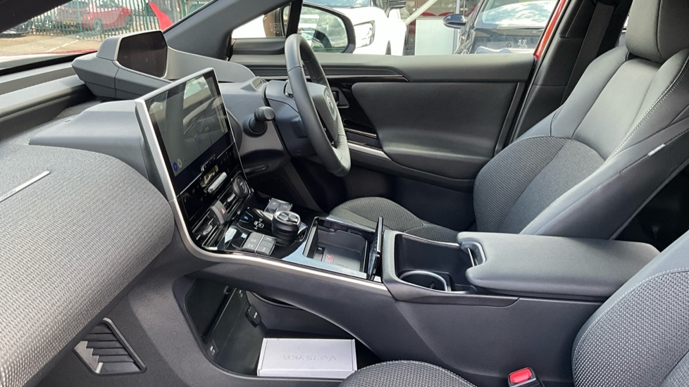 Toyota bZ4X 71.4Kwh Motion 11Kw Obc Red #5