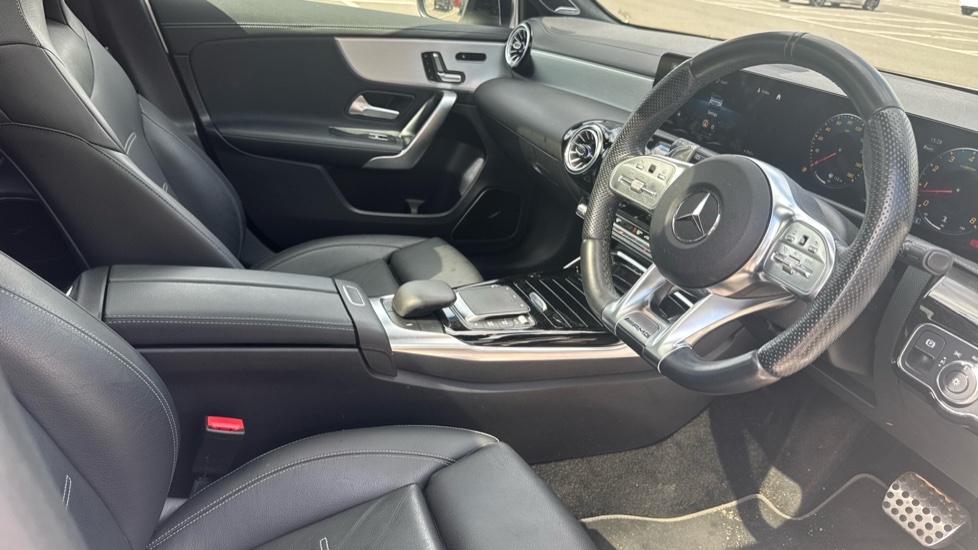 Mercedes-Benz A Class 1.3 A180 Sport Edition Executive 7G-dct Euro 6 Red #12