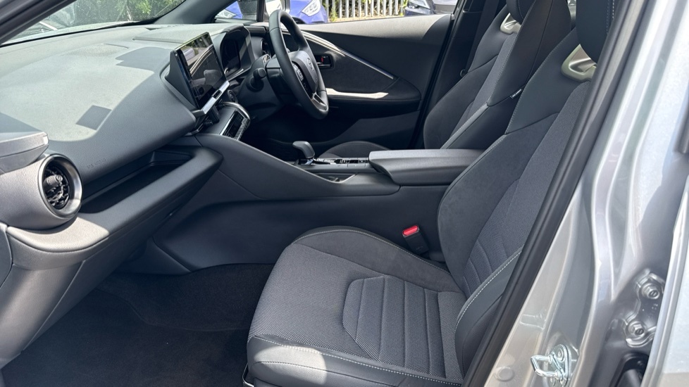 Toyota C-Hr 1.8 Vvt-h Excel Cvt Euro 6 Ss Silver #5