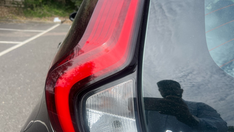 Toyota Aygo X 1.0 Vvt-i Edge X-shift Euro 6 Ss Red #21