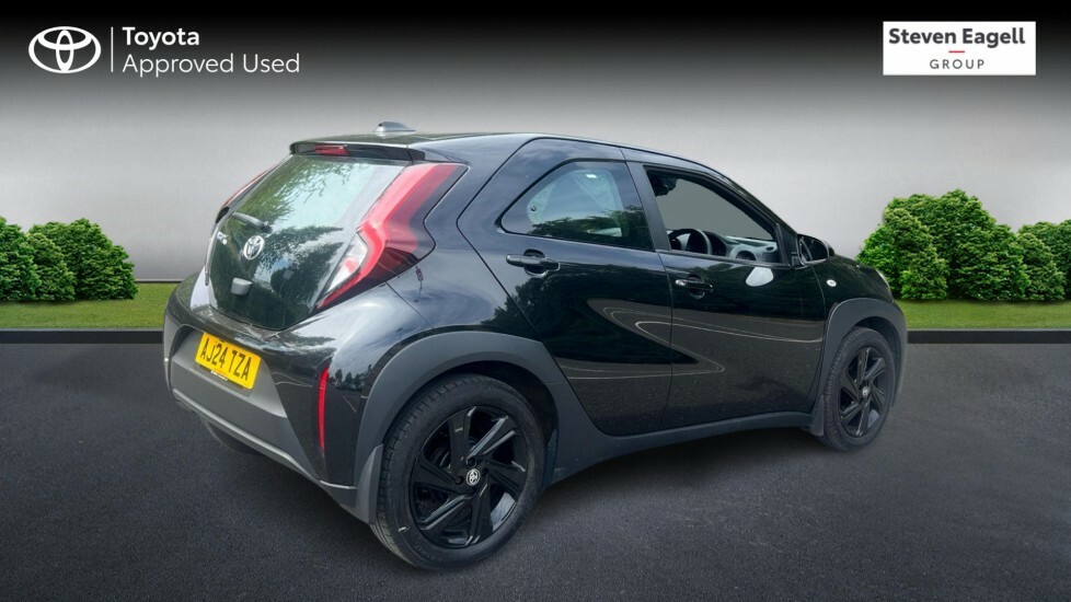 Toyota Aygo X 1.0 Vvt-i Pure Hatchback Euro 6 Black #2