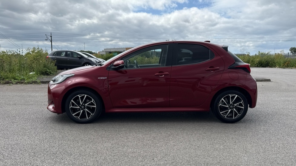 Toyota Yaris 1.5 Vvt-h Design E-cvt Euro 6 Ss Black #24