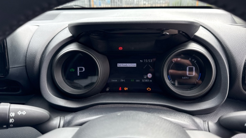Toyota Yaris 1.5 Vvt-h Design E-cvt Euro 6 Ss Black #11
