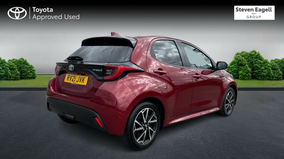 Toyota Yaris 1.5 Vvt-h Design E-cvt Euro 6 Ss Red #2
