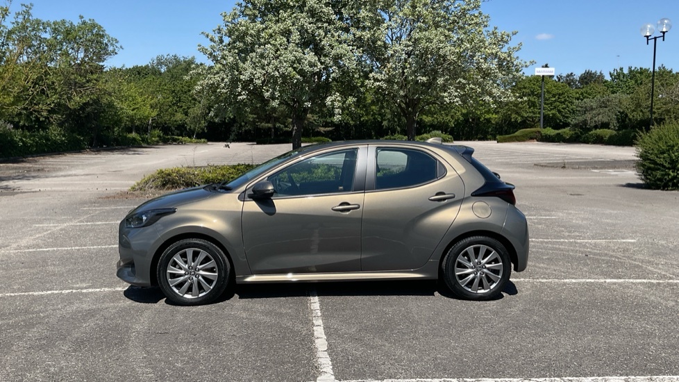 Toyota Yaris 1.5 Vvt-h Icon Hatchback Hybrid E-cvt E Blue #24