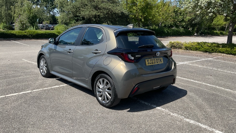 Toyota Yaris 1.5 Vvt-h Icon Hatchback Hybrid E-cvt E Blue #39