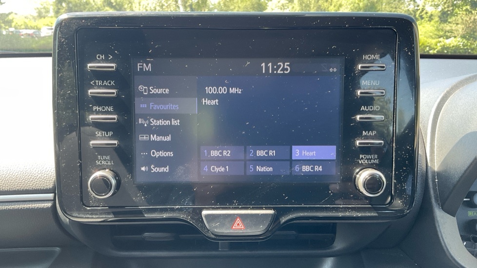 Toyota Yaris 1.5 Vvt-h Icon Hatchback Hybrid E-cvt E Blue #31