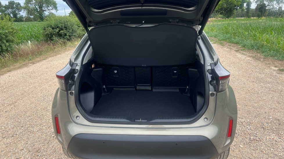Toyota Yaris Cross Design Grey #13