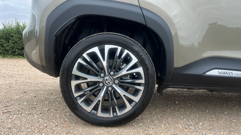Toyota Yaris Cross Design Grey #25