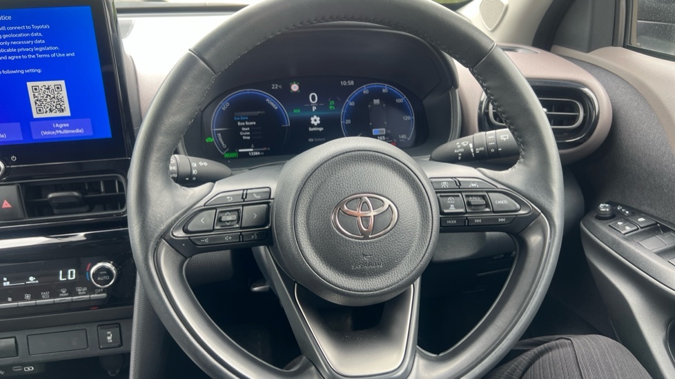Toyota Yaris Cross Design Grey #10