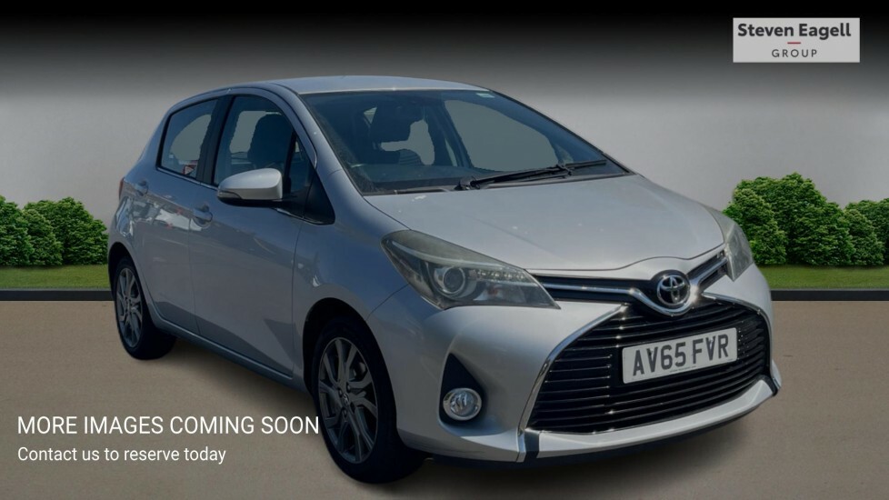 Toyota Yaris 1.33 Vvt-i Icon White #1