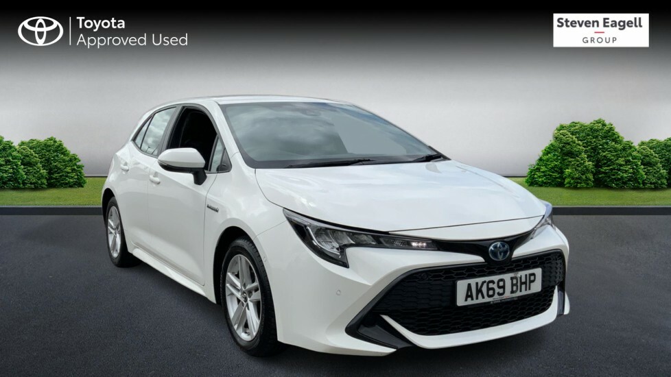 Toyota Corolla 1.8 Vvt-h Icon Tech Hatchback Hybrid Cv White