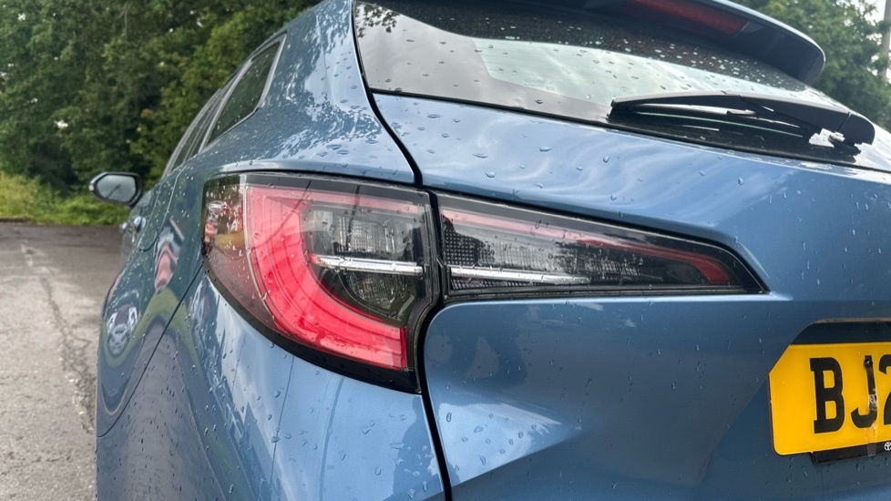 Toyota Corolla 2.0 Vvt-i Hybrid Gr Sport Cvt White #21