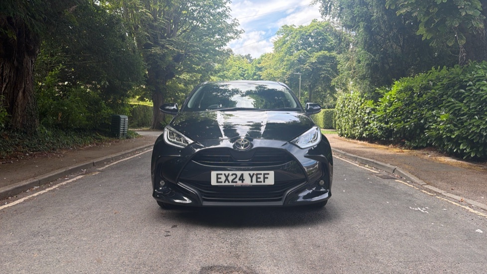 Toyota Yaris 1.5 Hybrid Design Blue #22