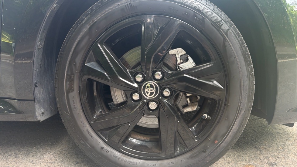 Toyota Yaris 1.5 Hybrid Design Blue #25