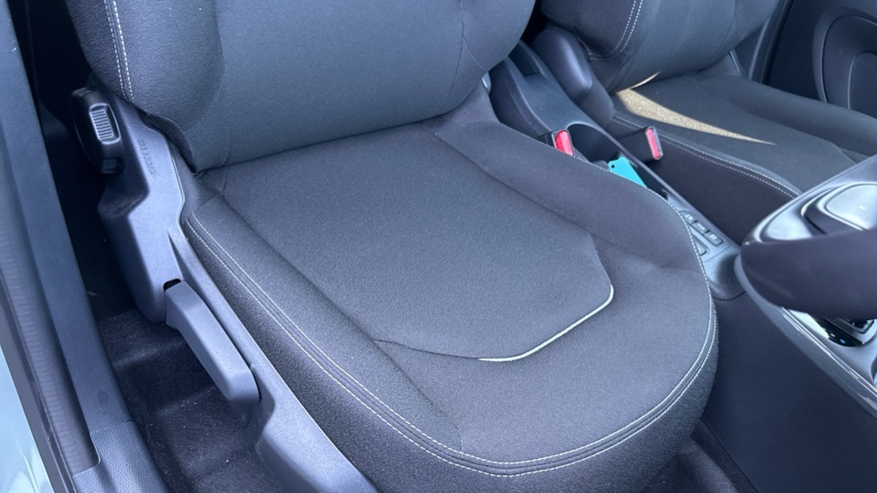 Toyota Aygo X 1.5 Hybrid Gr Sport Cvt Hatchback  #17