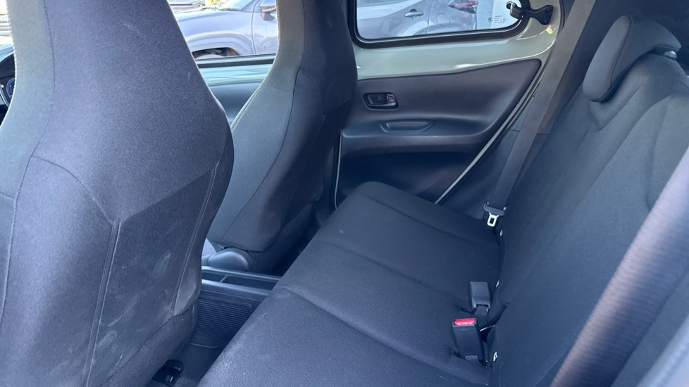 Toyota Aygo X 1.5 Hybrid Gr Sport Cvt Hatchback  #15