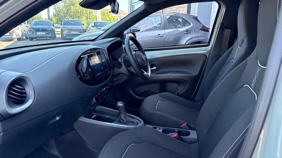Toyota Aygo X 1.5 Hybrid Gr Sport Cvt Hatchback  #5