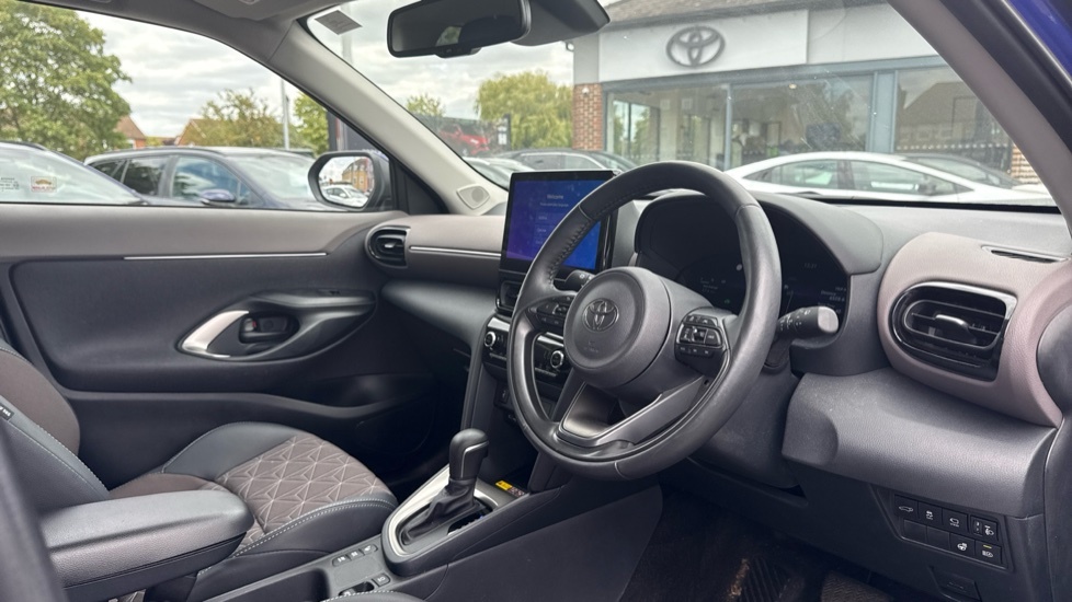 Toyota Yaris Cross 1.5 Hybrid Excel Cvt Grey #12