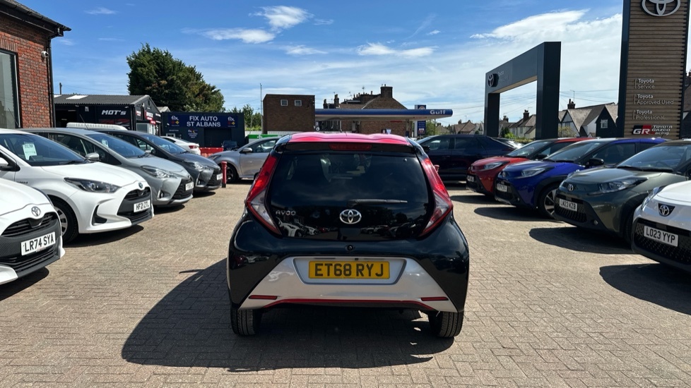 Toyota Aygo 1.0 Vvt-i X-plore 69 Bhp Black #24
