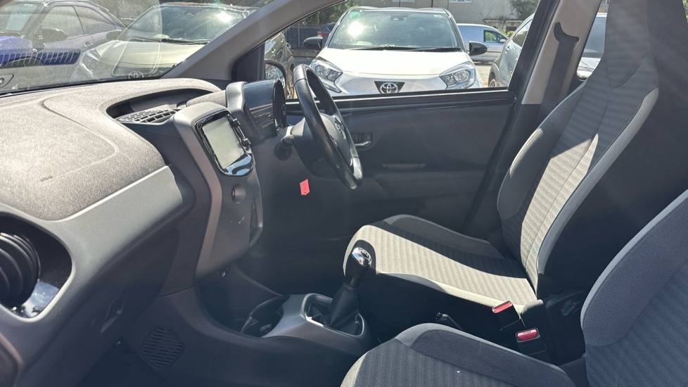 Toyota Aygo 1.0 Vvt-i X-press Euro 6 Black #5