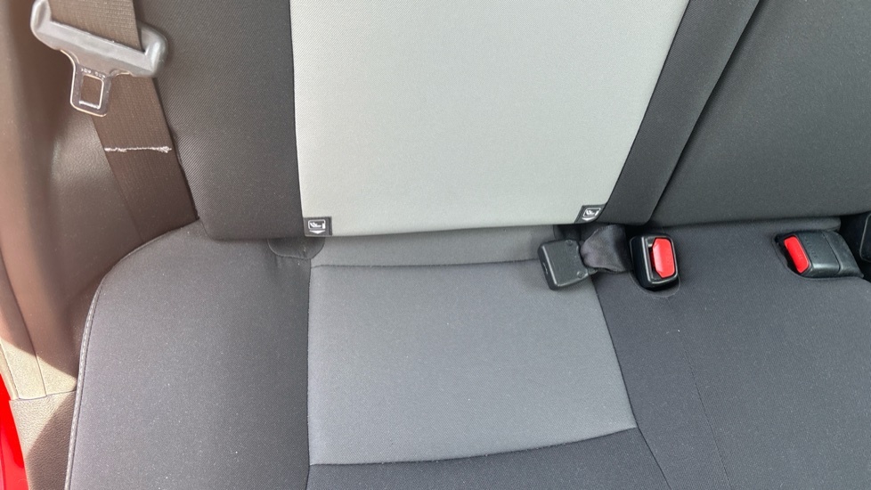 Toyota Yaris 1.5 Hybrid Design Cvt Black #14