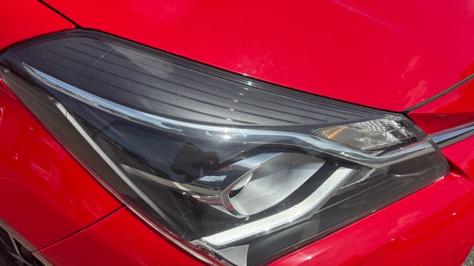 Toyota Yaris 1.5 Hybrid Design Cvt Black #20