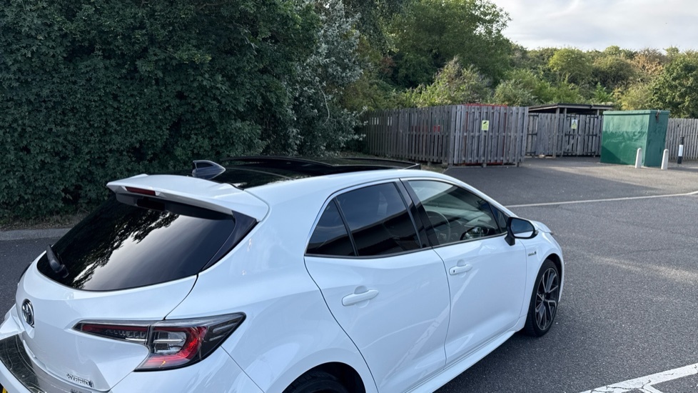 Toyota Corolla 1.8 Vvt-i Hybrid Icon Cvt Black #30