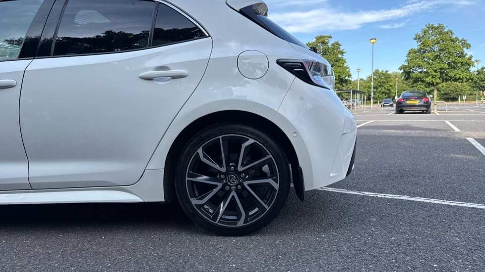 Toyota Corolla 1.8 Vvt-i Hybrid Icon Cvt Black #25