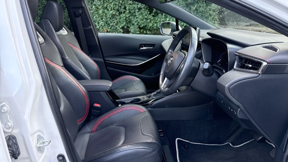 Toyota Corolla 1.8 Vvt-i Hybrid Icon Cvt Black #12