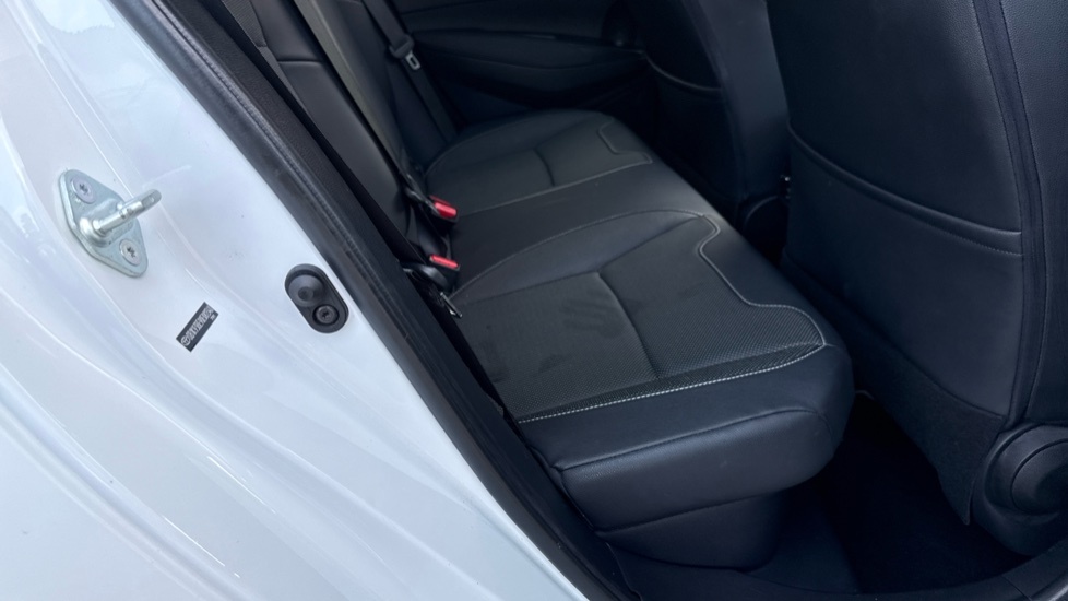 Toyota Corolla 1.8 Vvt-i Hybrid Icon Cvt Black #8