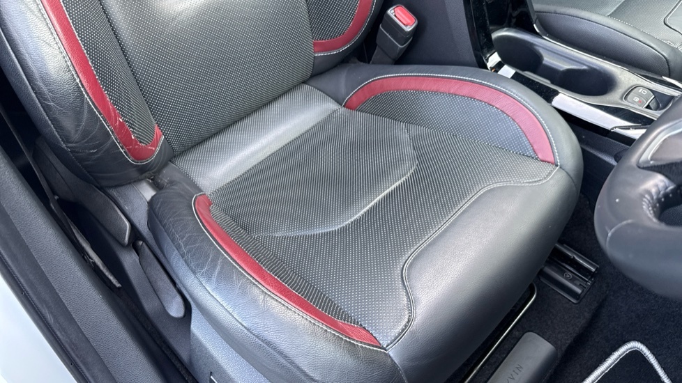 Toyota Corolla 1.8 Vvt-i Hybrid Icon Cvt Black #17