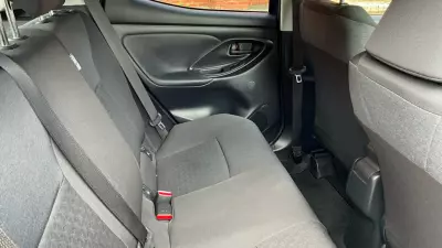 Toyota Yaris 1.5 Hybrid Design Cvt Grey #8