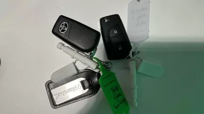 Toyota Yaris 1.5 Hybrid Design Cvt Grey #28