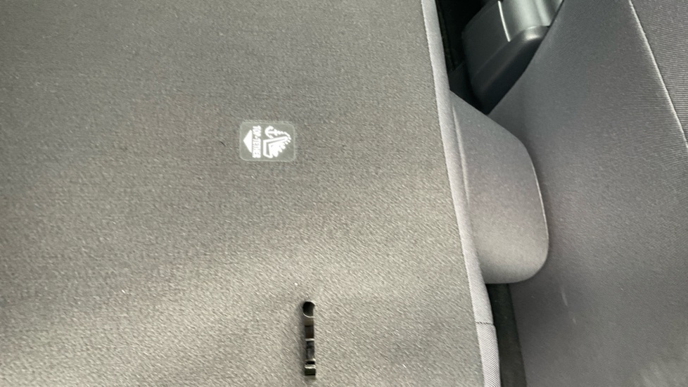 Toyota Yaris 1.5 Hybrid Design Cvt Silver #18