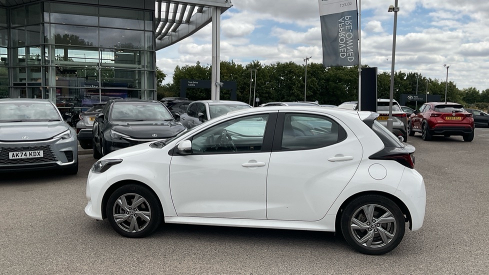 Toyota Yaris 1.5 Hybrid Design Cvt Silver #24