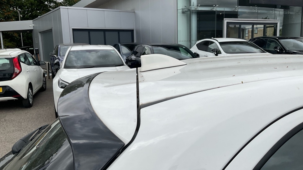 Toyota Yaris 1.5 Hybrid Design Cvt Silver #30