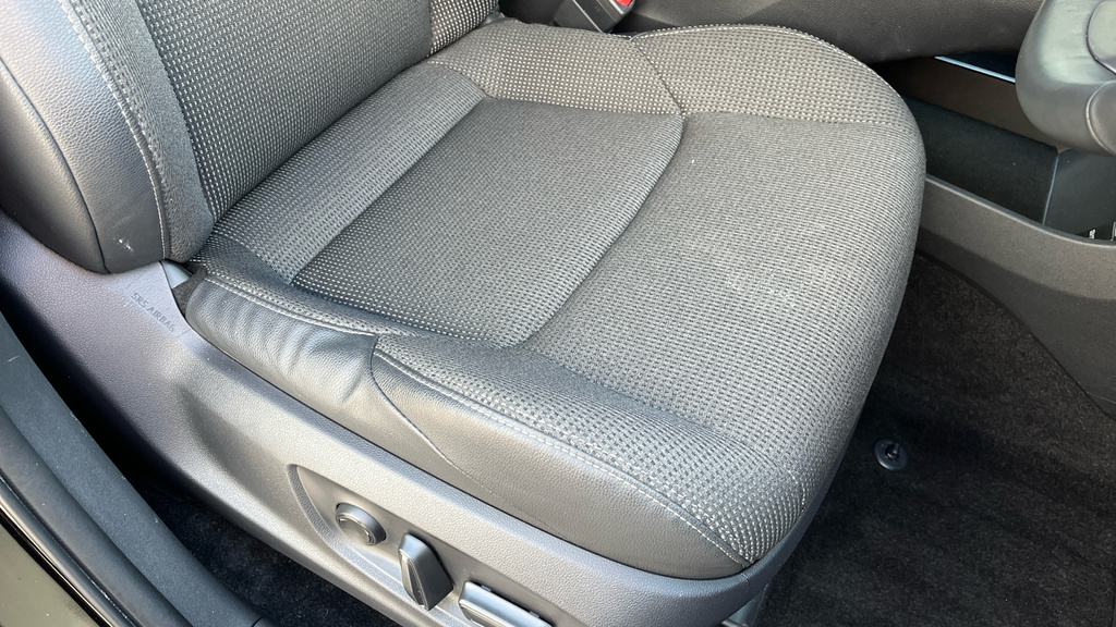 Toyota bZ4X 71.4Kwh Motion Suv 11Kw Obc 2 Silver #17