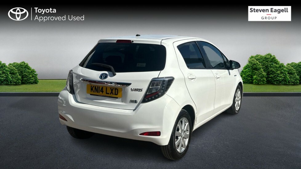 Toyota Yaris 1.5 Vvt-h Excel E-cvt Euro 6 15In Alloy Blue #2
