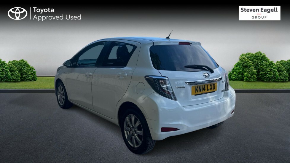 Toyota Yaris 1.5 Vvt-h Excel E-cvt Euro 6 15In Alloy Blue #4