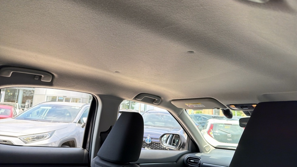 Toyota Yaris Cross 1.5 Hybrid Dynamic Cvt Silver #19