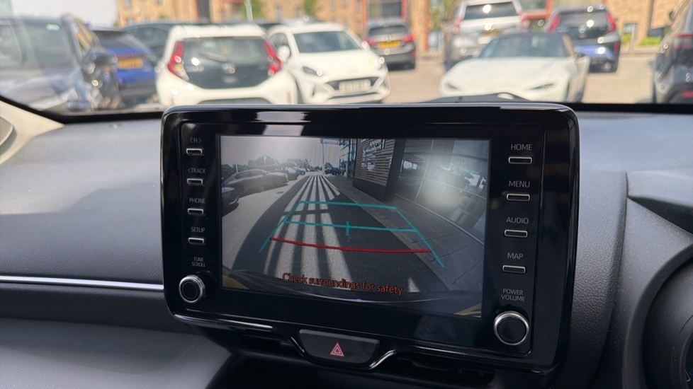 Toyota Yaris Cross 1.5 Hybrid Dynamic Cvt Silver #37