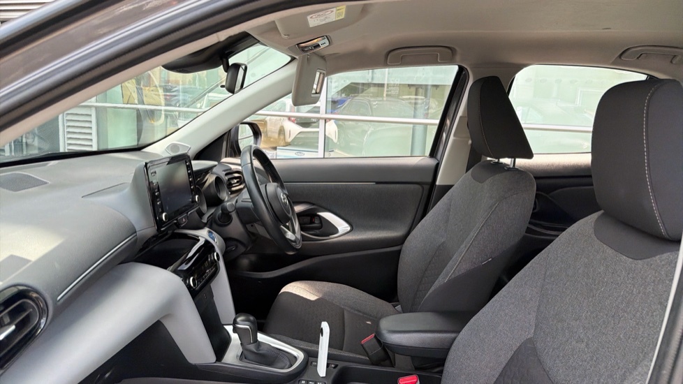 Toyota Yaris Cross 1.5 Vvt-h Icon Suv Hybrid E-cvt Euro 6 Grey #5