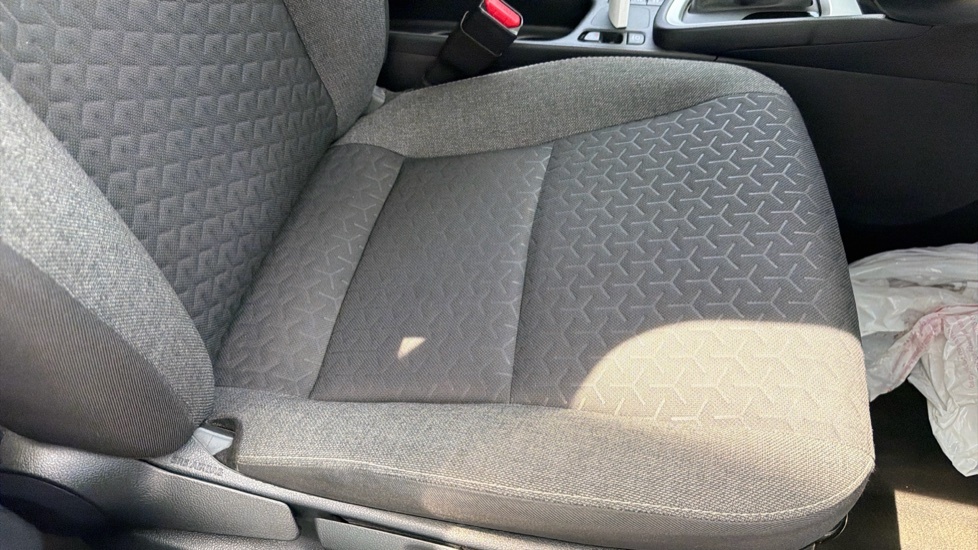 Toyota Yaris Cross 1.5 Hybrid Dynamic Cvt Silver #17