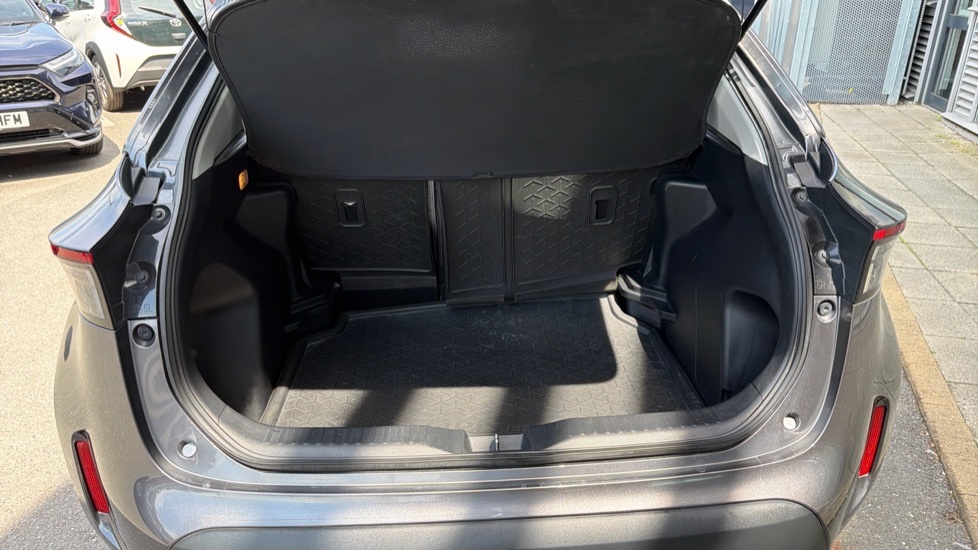 Toyota Yaris Cross 1.5 Hybrid Dynamic Cvt Silver #13