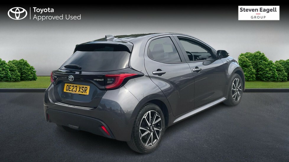 Toyota Yaris 1.5 Vvt-h Design E-cvt Euro 6 Ss Grey #2