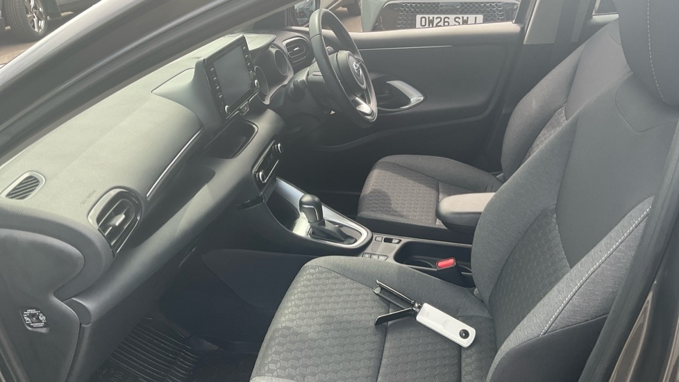 Toyota Yaris 1.5 Vvt-h Design E-cvt Euro 6 Ss Grey #5