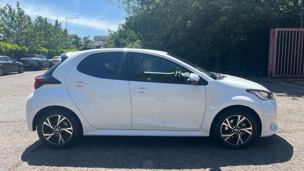 Toyota Yaris 1.5 Vvt-h Design E-cvt Euro 6 S...  #23