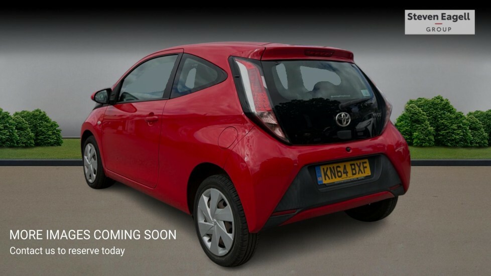 Toyota Aygo 1.0 Vvt-i X-play Hatchback Euro Red #2